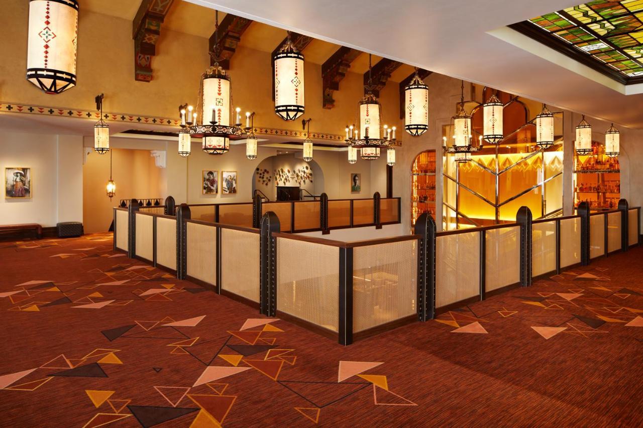The Plaza Hotel Pioneer Park El Paso Luaran gambar Interior of the hotel